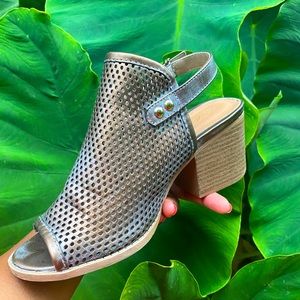 Unique Bronze Peep Toe